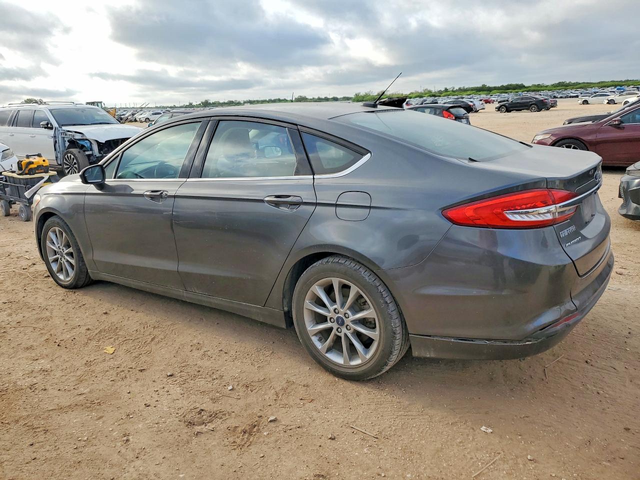 2017 FORD FUSION SE — снимка 2