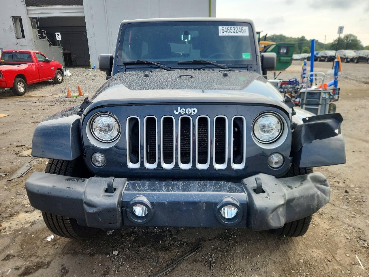 2017 JEEP WRANGLER UNLIMITED SAHARA — снимка 5