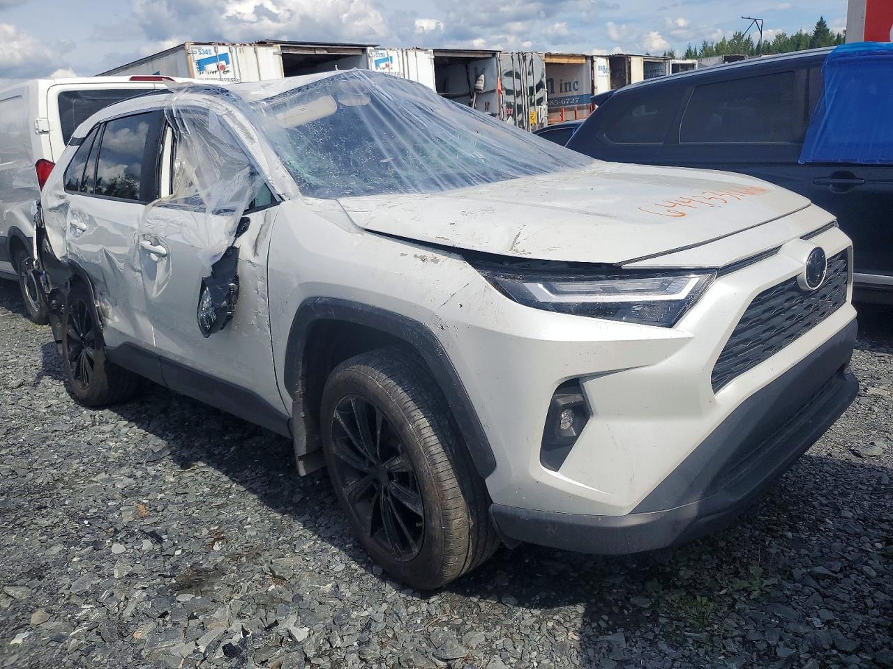 2024 TOYOTA RAV4 XLE — снимка 4
