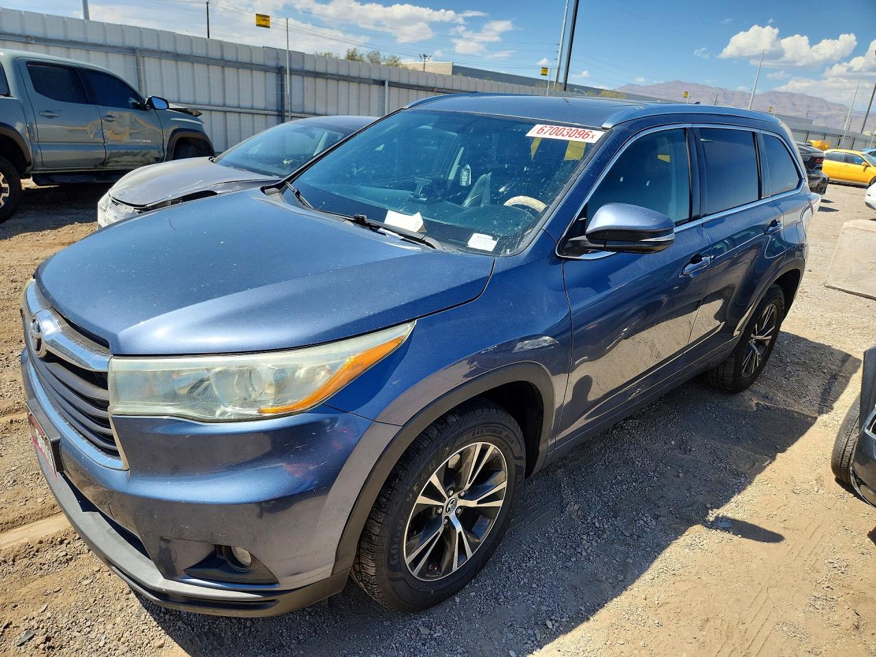 2016 TOYOTA HIGHLANDER XLE
