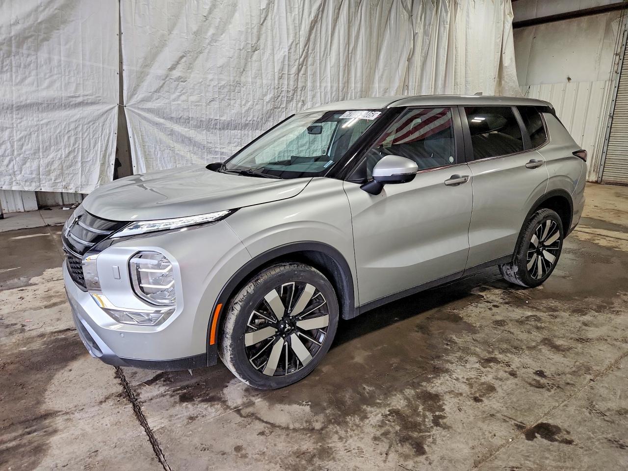 2025 MITSUBISHI OUTLANDER SE