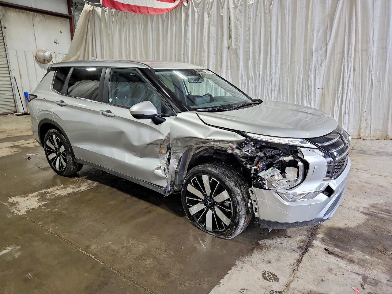 2025 MITSUBISHI OUTLANDER SE — снимка 4