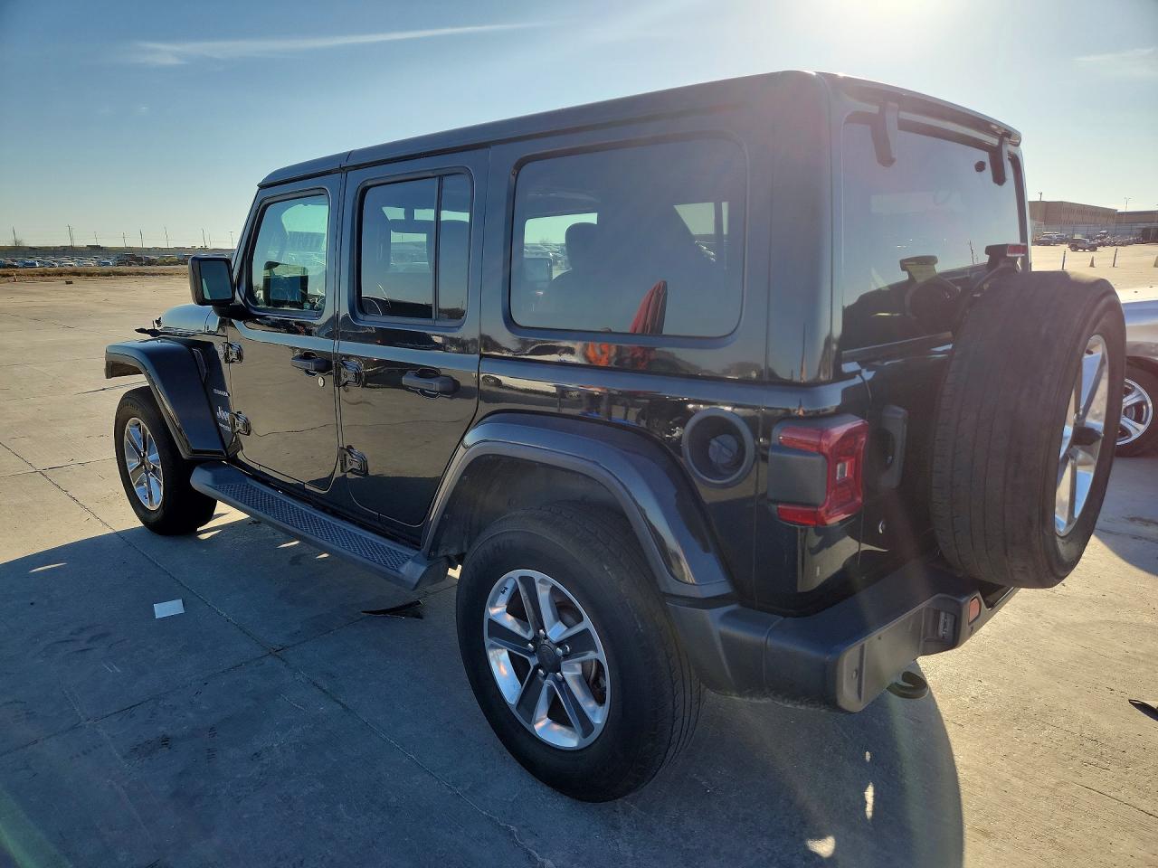 2018 JEEP WRANGLER UNLIMITED SAHARA — снимка 2