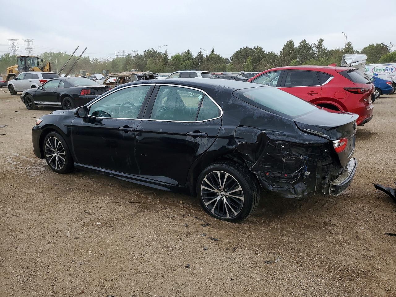 2018 TOYOTA CAMRY SE — снимка 2