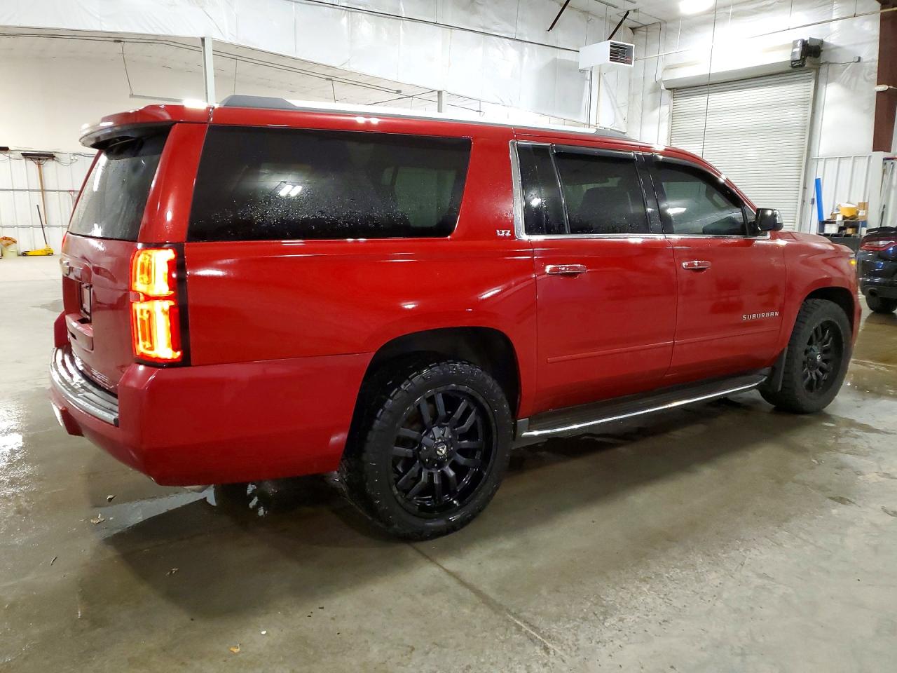 2015 CHEVROLET SUBURBAN K1500 LTZ — снимка 3