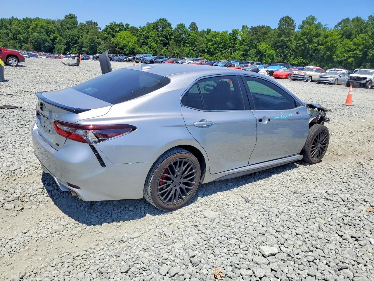 2024 TOYOTA CAMRY SE — снимка 3