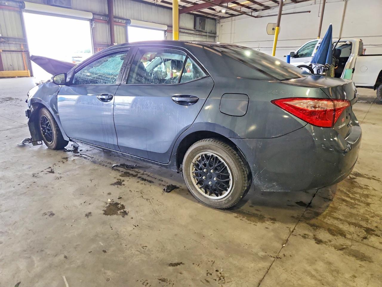 2017 TOYOTA COROLLA L — снимка 2