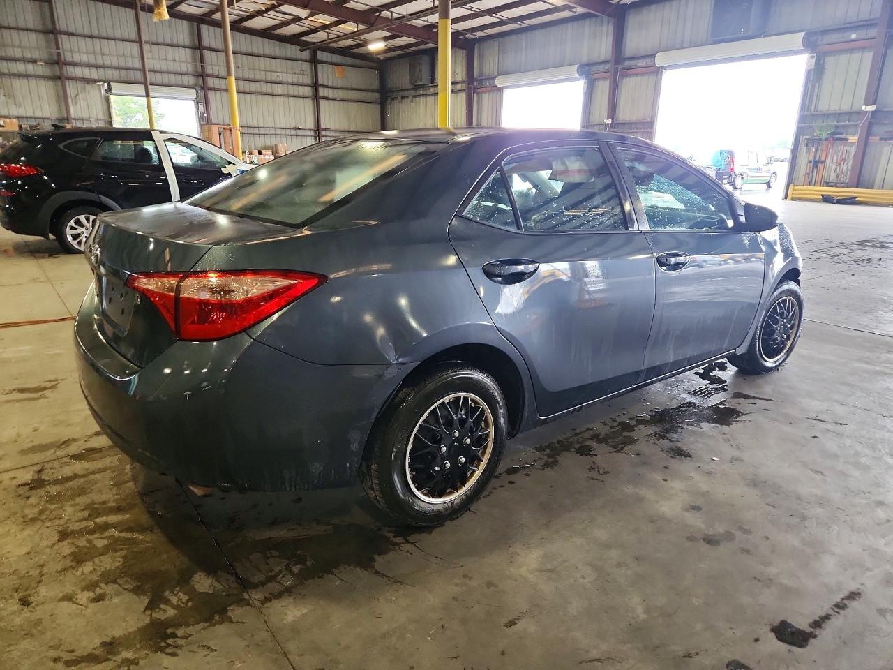 2017 TOYOTA COROLLA L — снимка 3