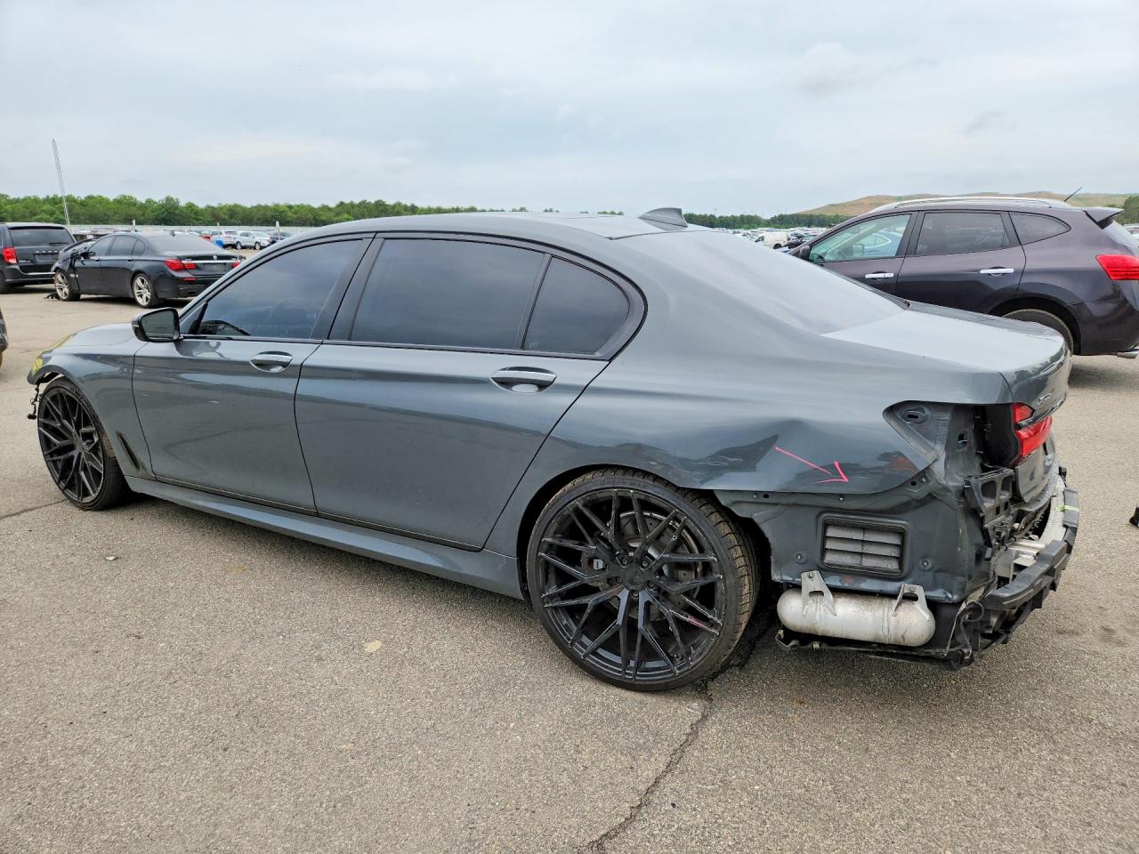 2018 BMW 750 XI — снимка 2