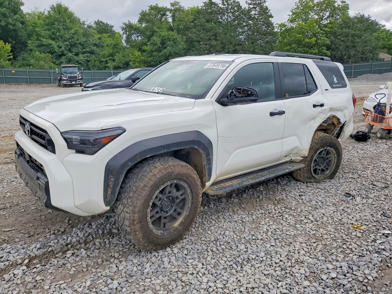 2025 TOYOTA 4RUNNER SR5