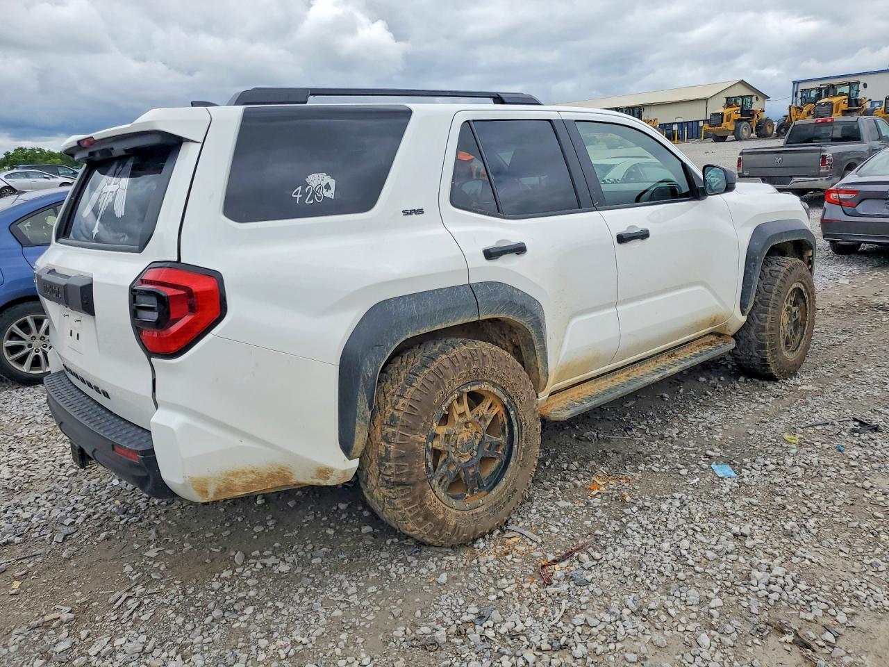 2025 TOYOTA 4RUNNER SR5 — снимка 3