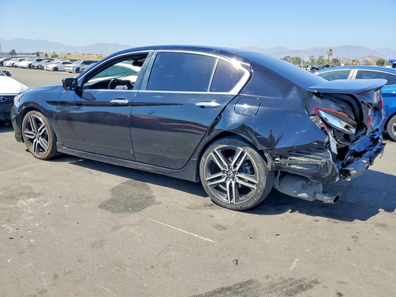 2017 HONDA ACCORD SPORT — снимка 2