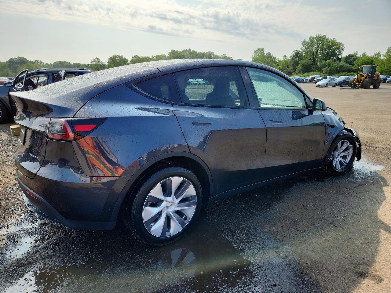 2024 TESLA MODEL Y — снимка 3