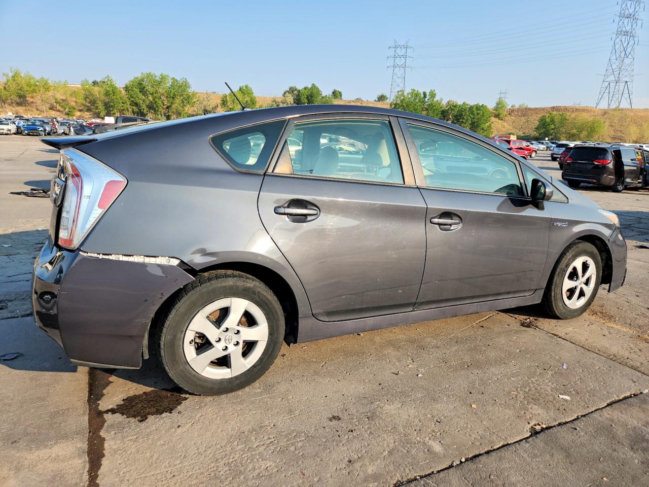 2015 TOYOTA PRIUS TWO — снимка 3