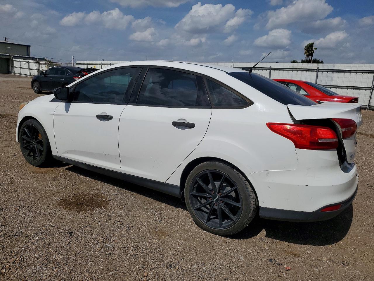 2017 FORD FOCUS S — снимка 2