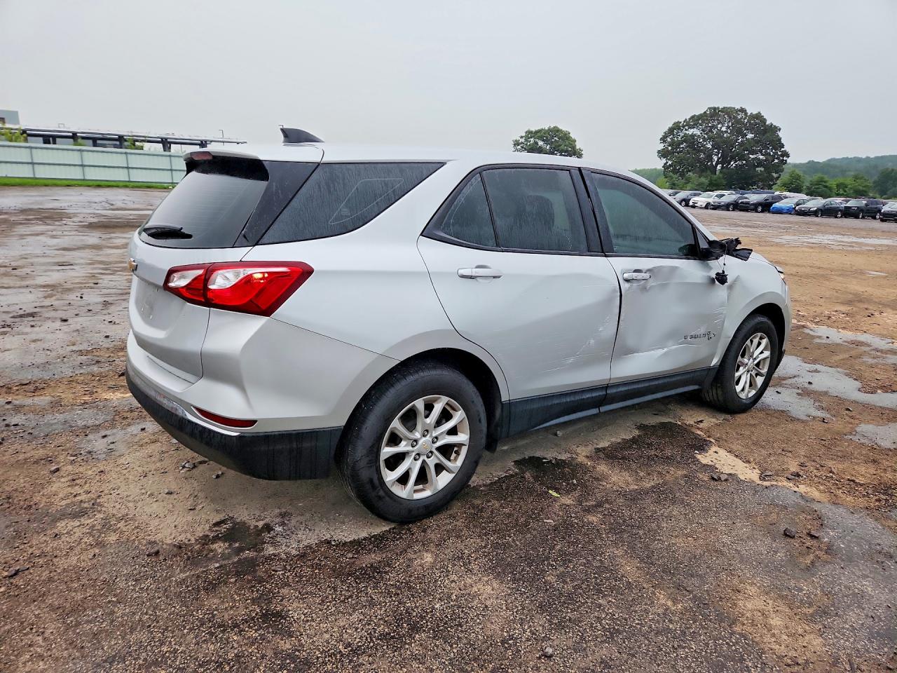 2018 CHEVROLET EQUINOX LS — снимка 3
