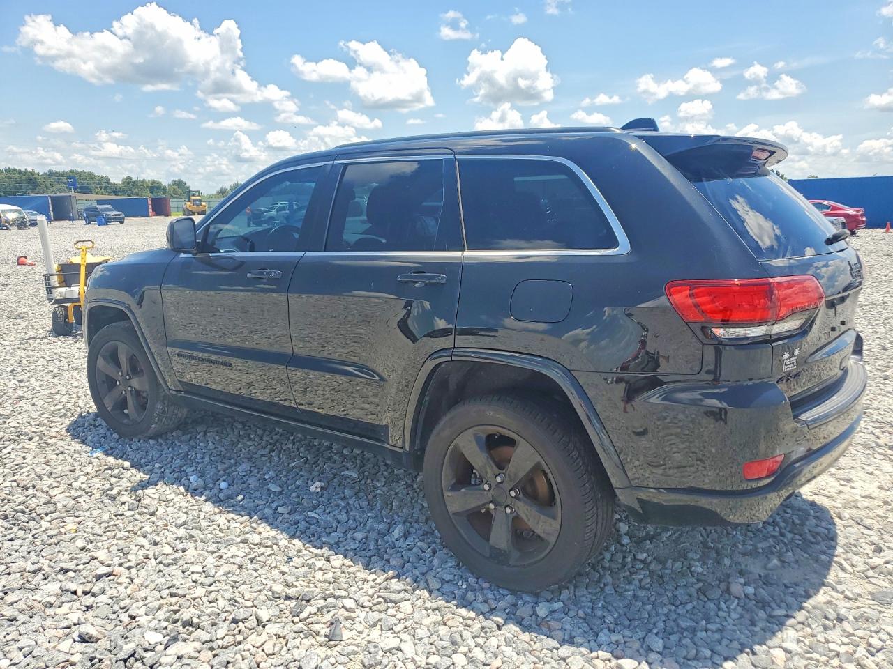 2015 JEEP GRAND CHEROKEE LAREDO — снимка 2