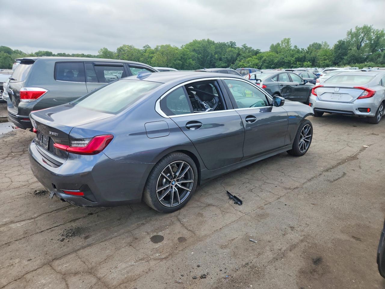 2021 BMW 330XI — снимка 3