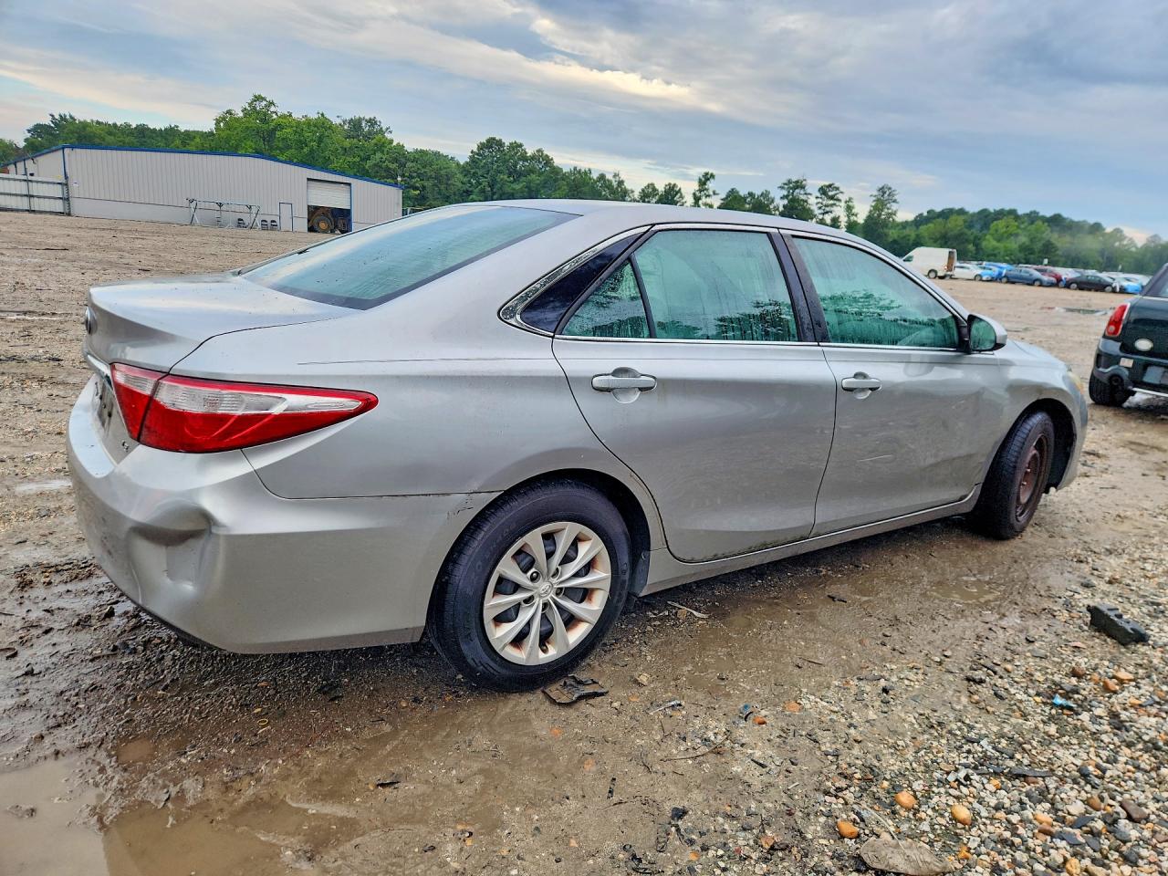 2016 TOYOTA CAMRY LE — снимка 3