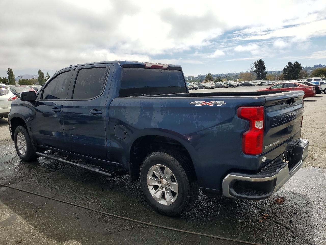 2020 CHEVROLET SILVERADO K1500 LT — снимка 2