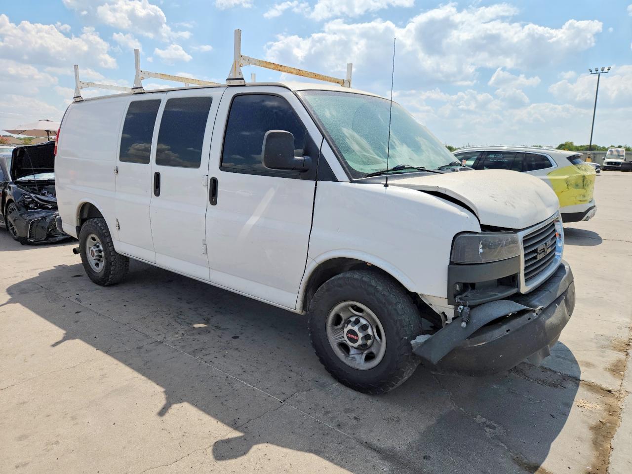 2016 GMC SAVANA G2500 — снимка 4