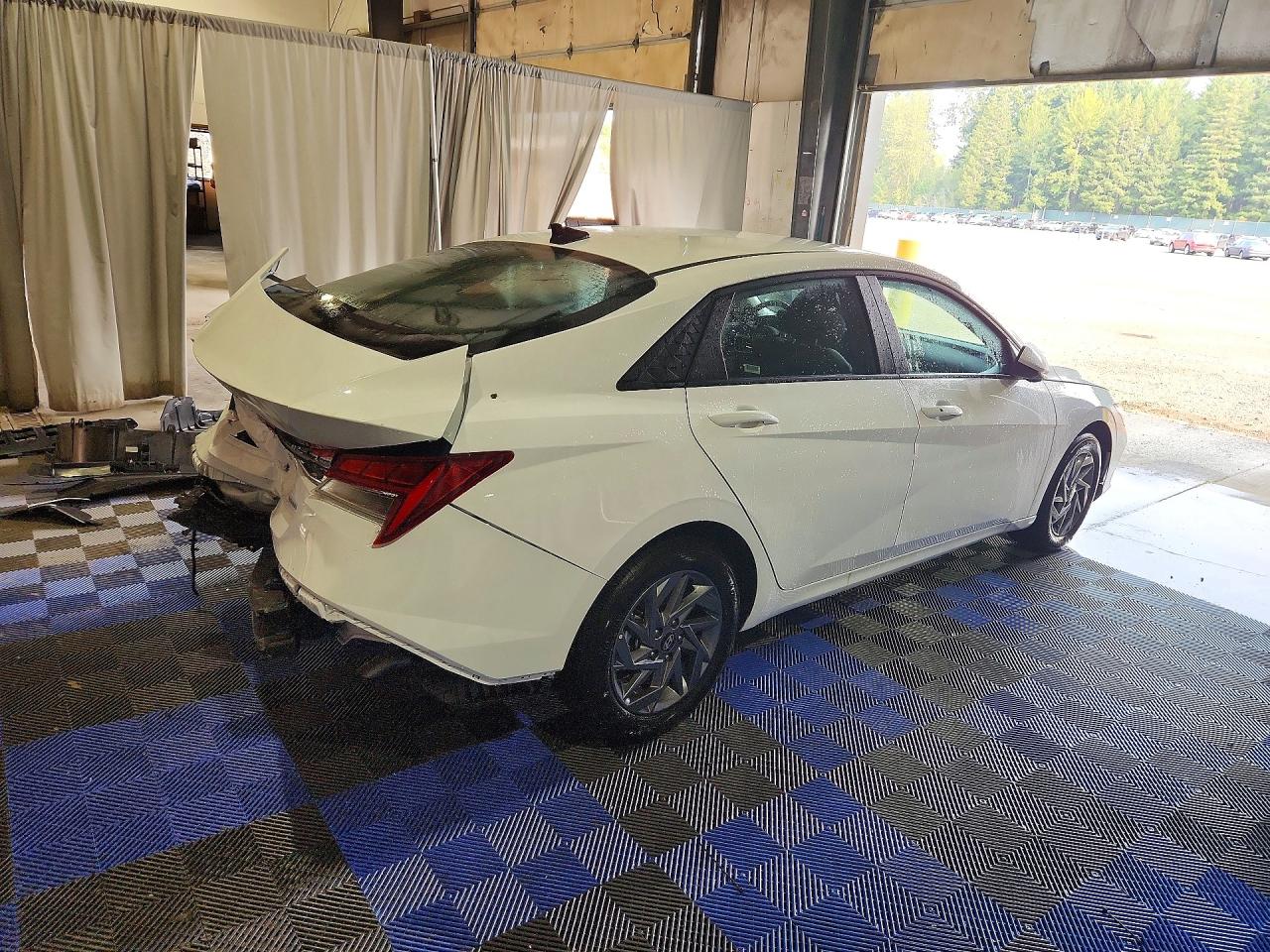 2026 HYUNDAI ELANTRA HYBRID BLUE — photo 3