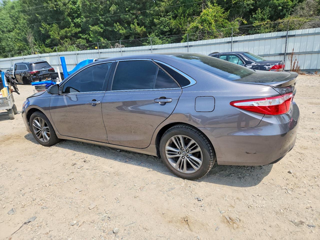 2017 TOYOTA CAMRY SE — снимка 2