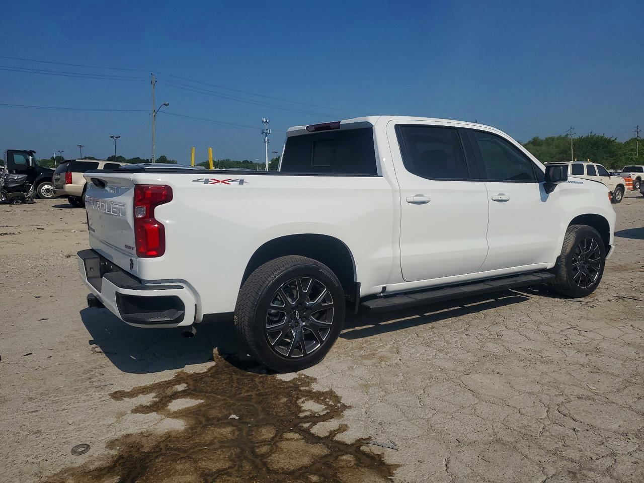 2025 CHEVROLET SILVERADO K1500 RST — снимка 3