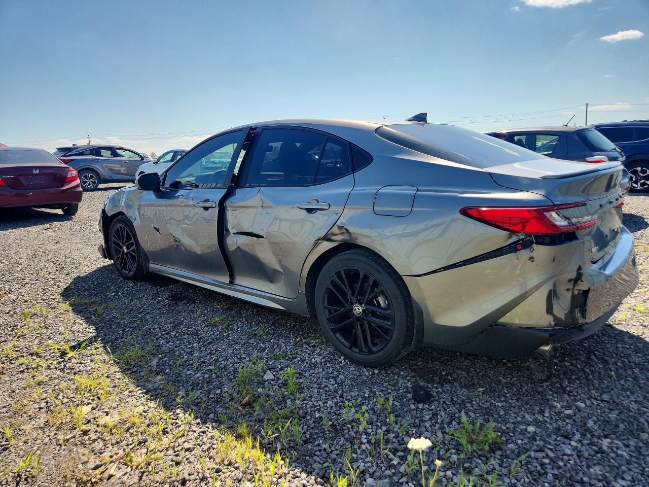 2025 TOYOTA CAMRY XSE — снимка 2