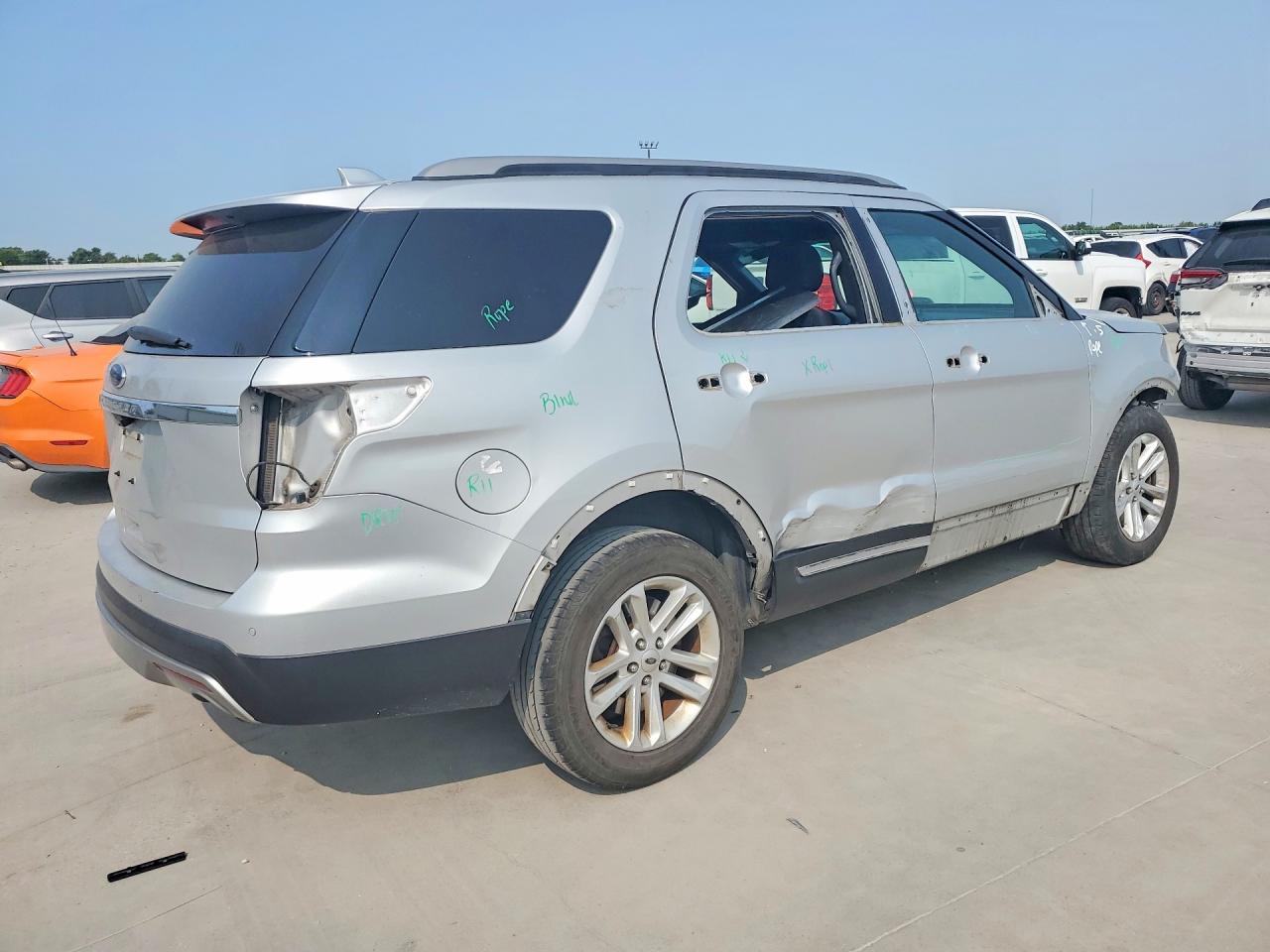 2017 FORD EXPLORER XLT — снимка 3