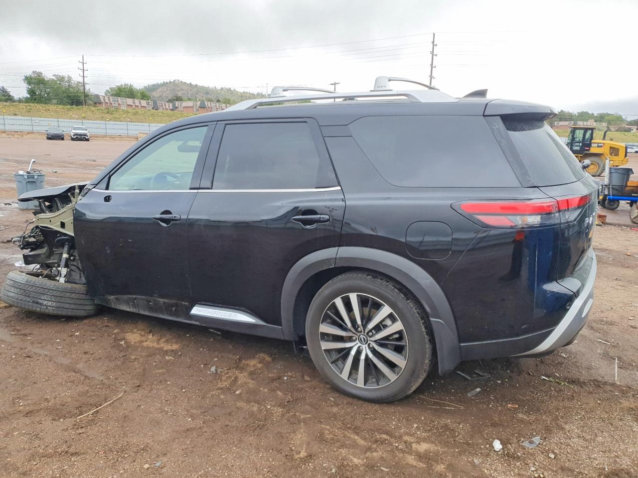 2025 NISSAN PATHFINDER PLATINUM — снимка 2