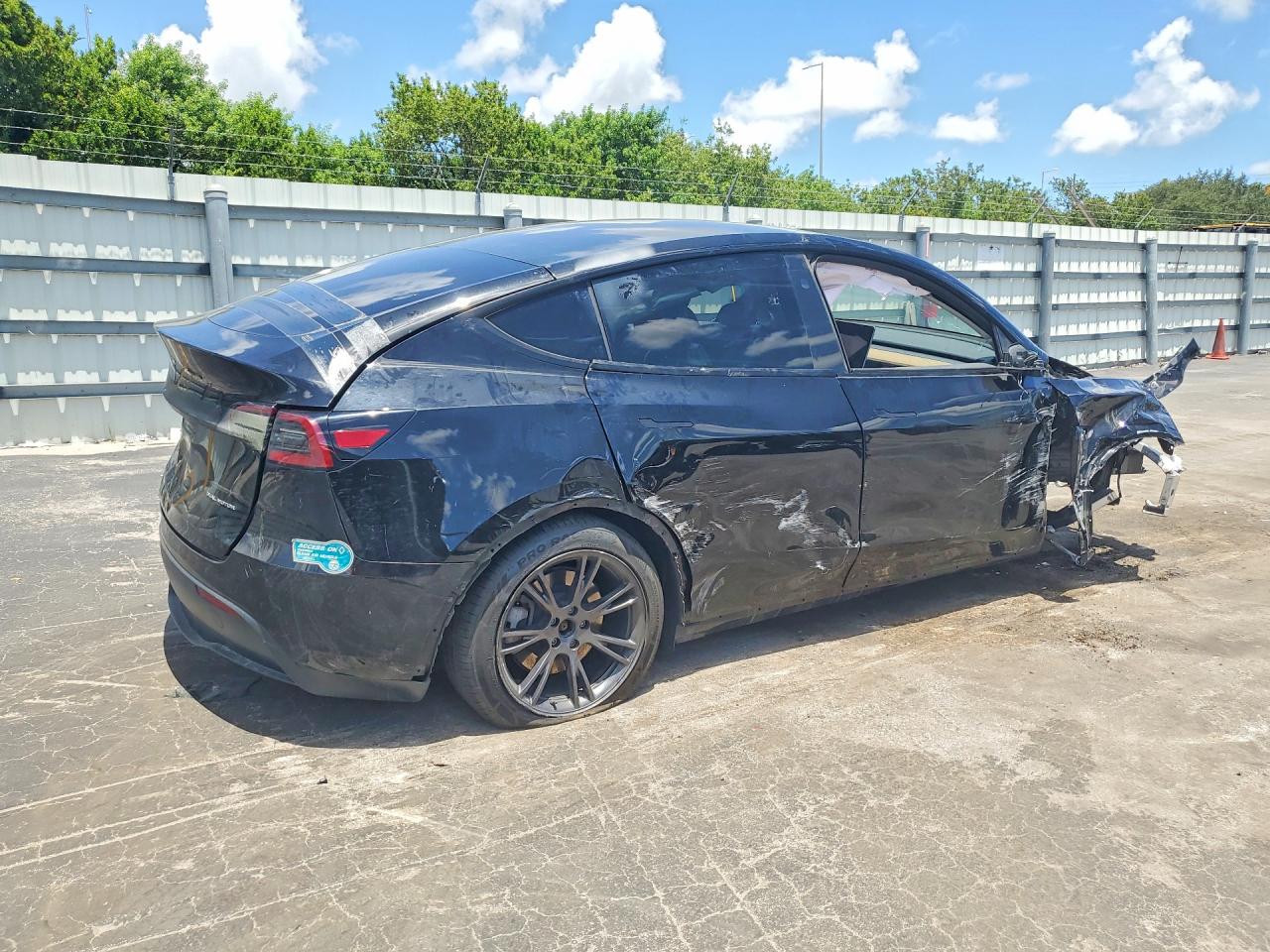2024 TESLA MODEL Y — снимка 3