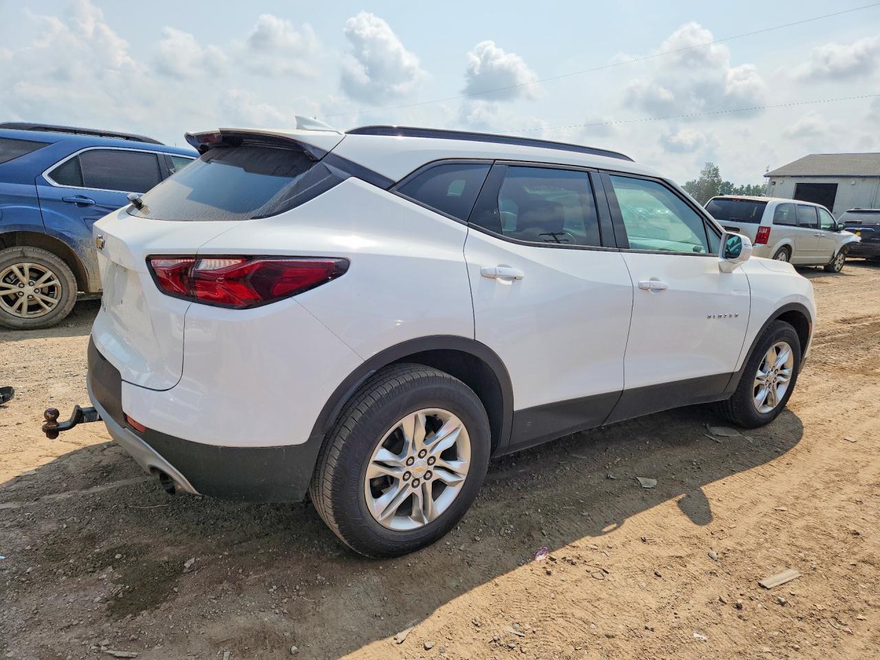 2019 CHEVROLET BLAZER 2LT — снимка 3