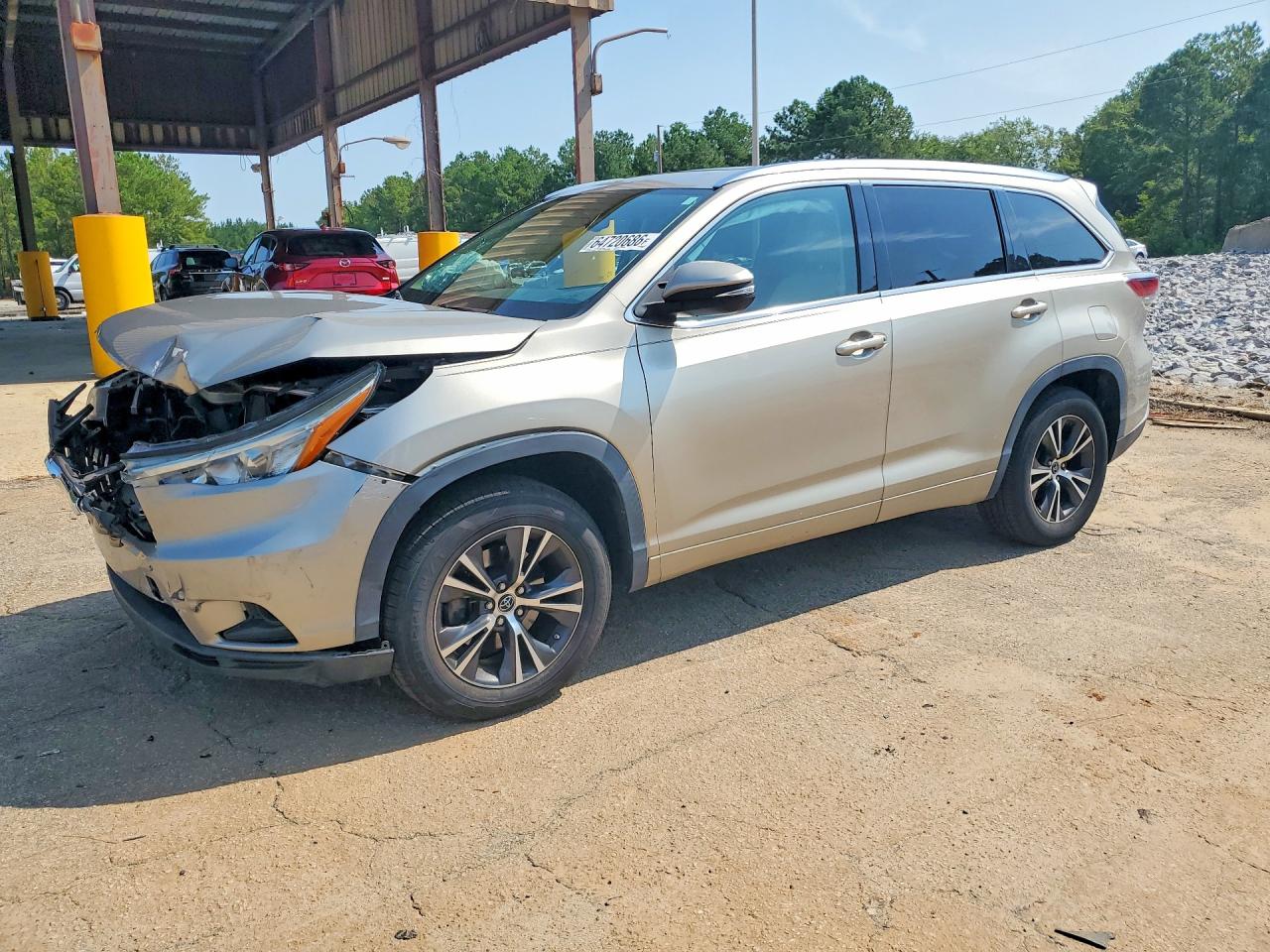 2016 TOYOTA HIGHLANDER XLE