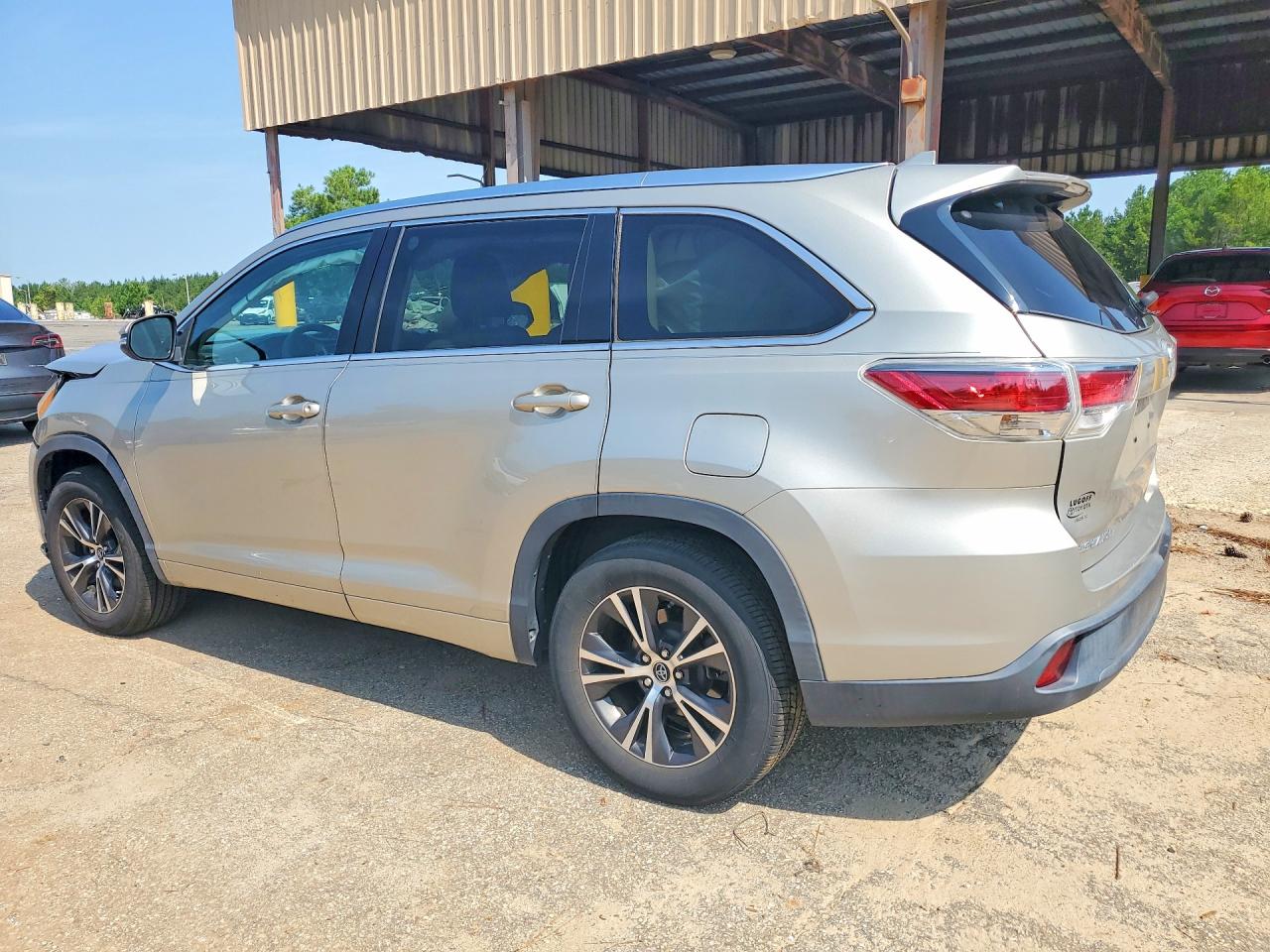 2016 TOYOTA HIGHLANDER XLE — снимка 2