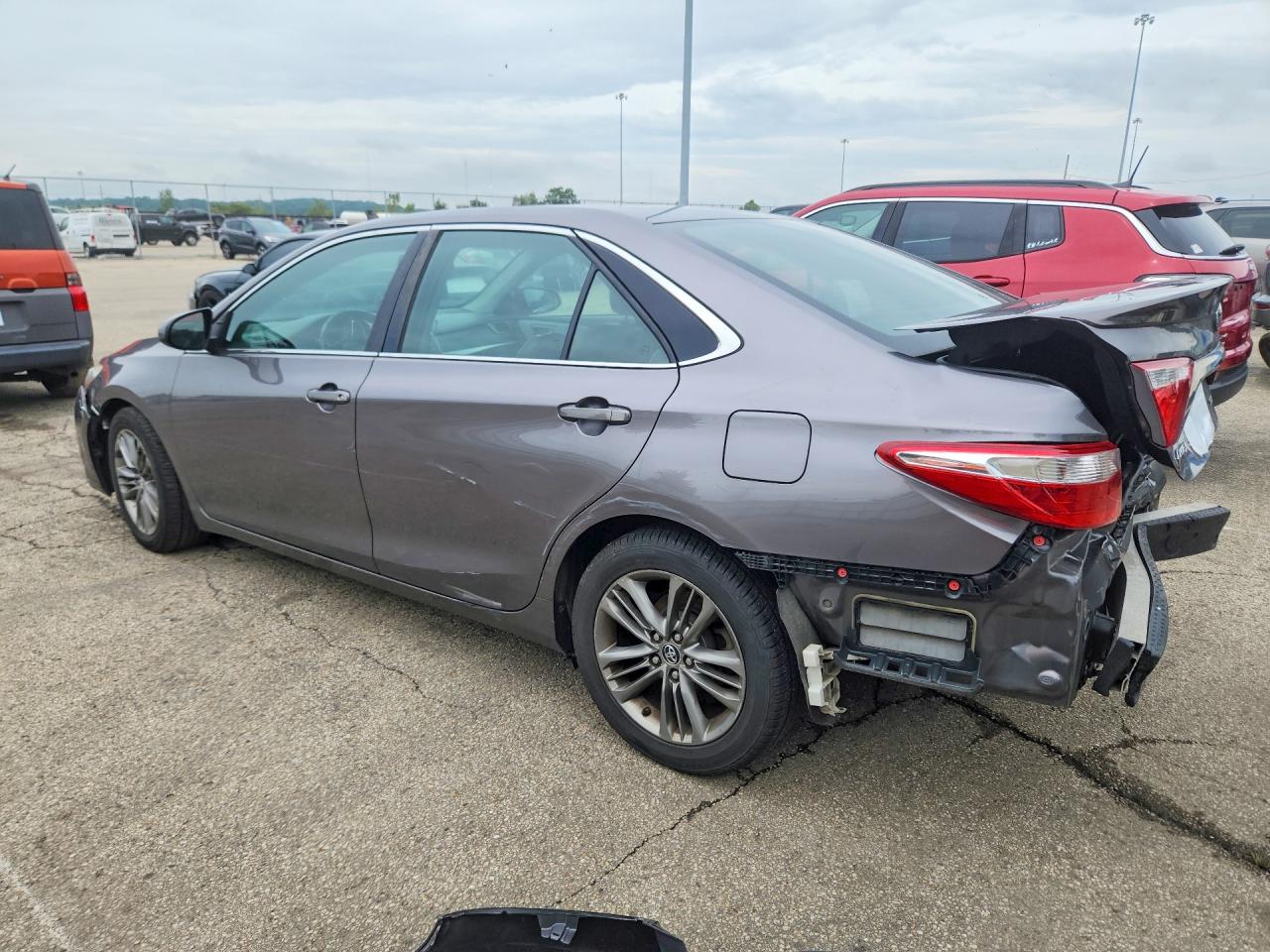 2015 TOYOTA CAMRY SE — снимка 2