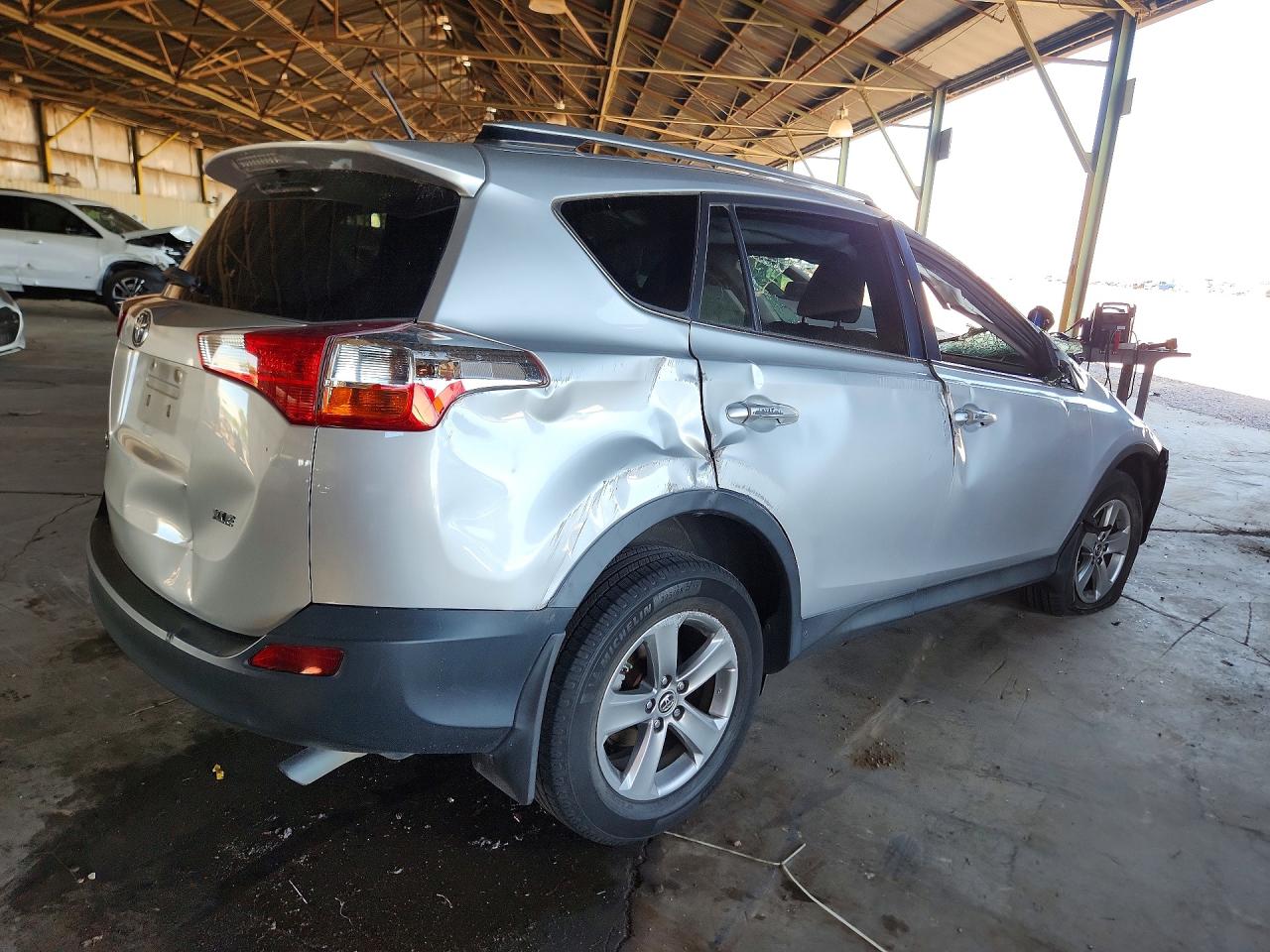 2015 TOYOTA RAV4 XLE — снимка 3
