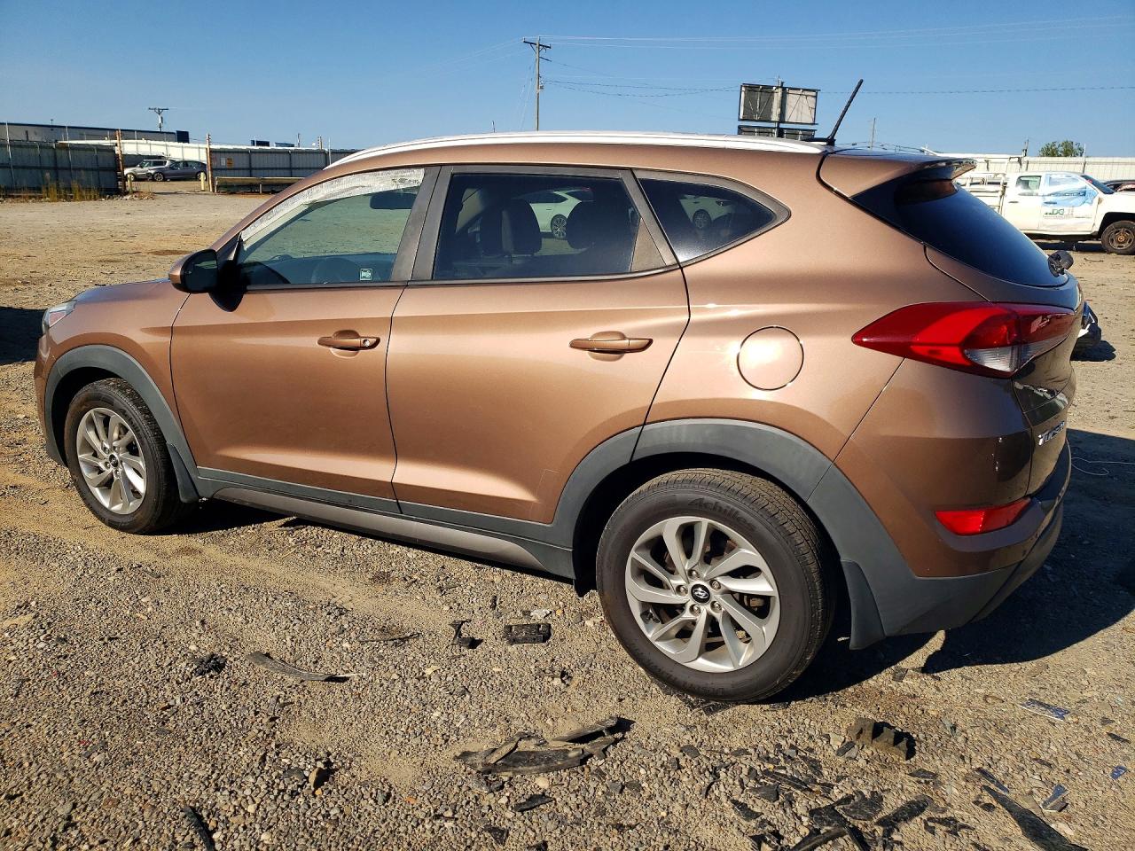 2016 HYUNDAI TUCSON SE — снимка 2