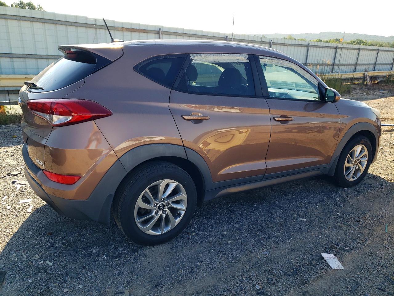 2016 HYUNDAI TUCSON SE — снимка 3