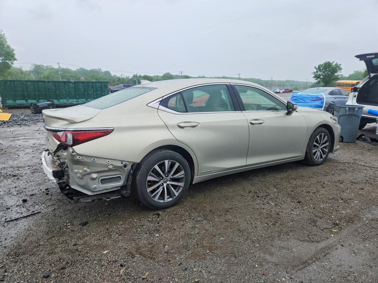 2019 LEXUS ES 300H — снимка 3