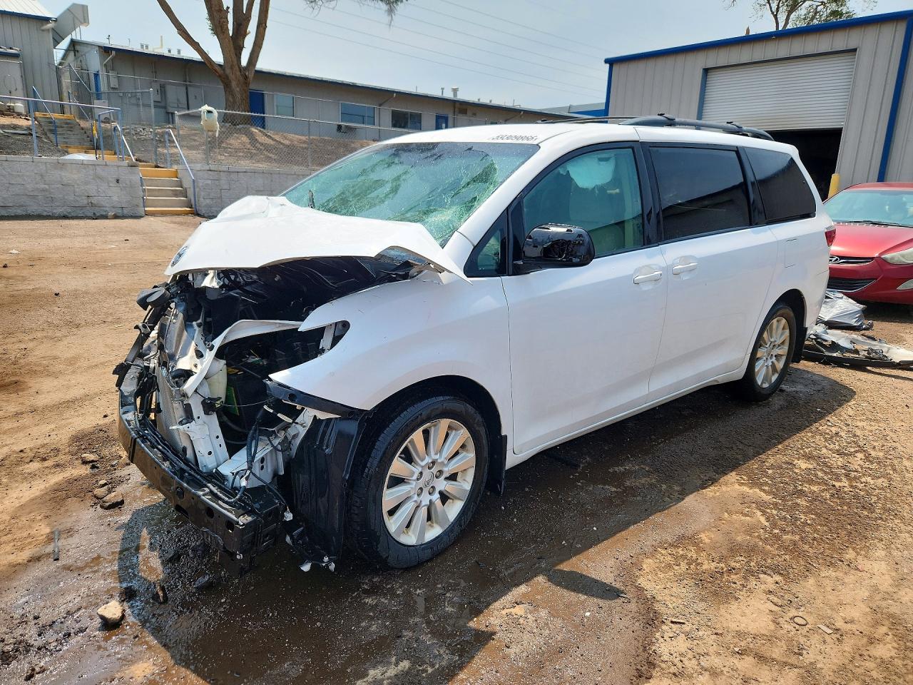 2015 TOYOTA SIENNA LE