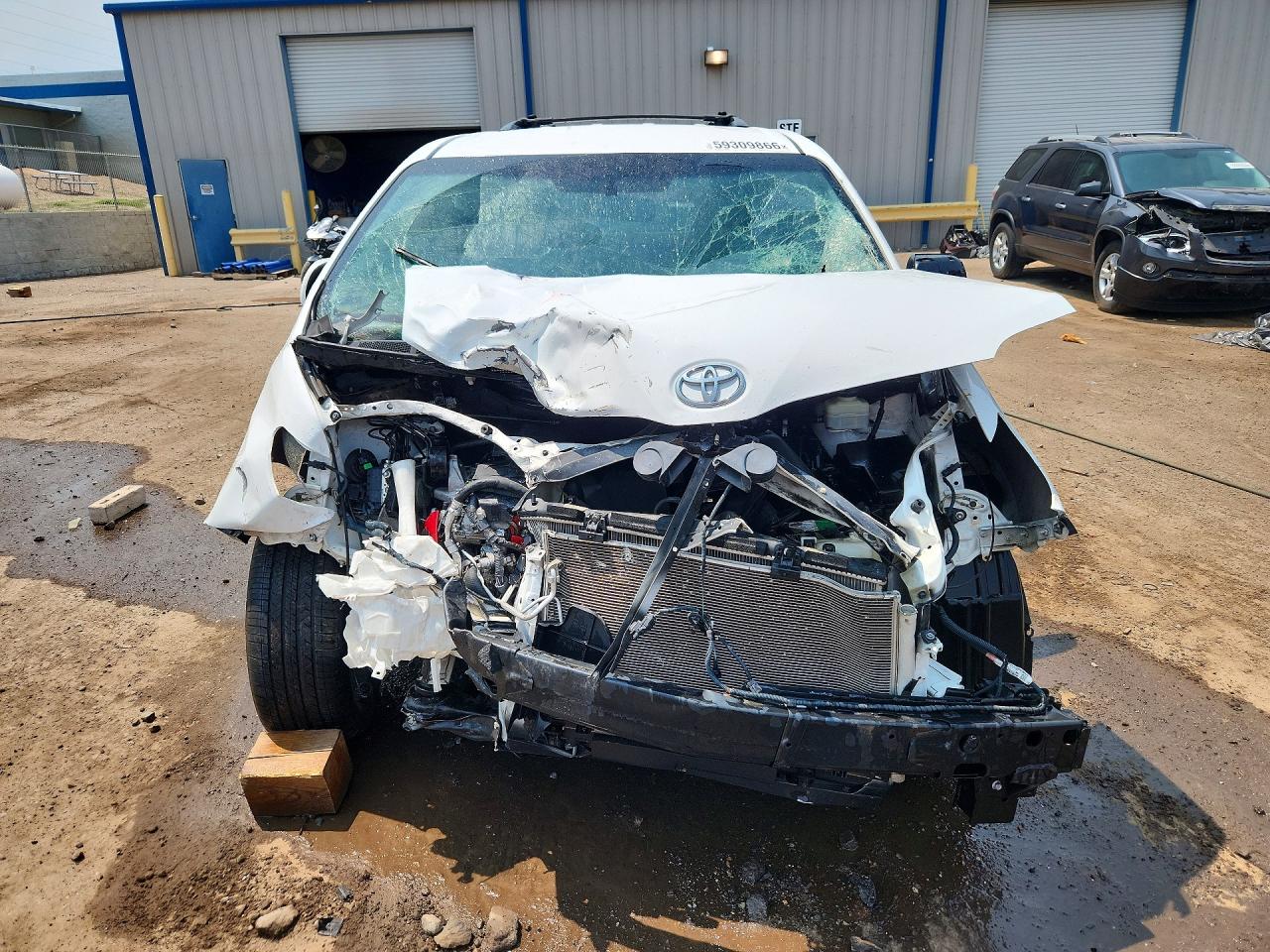 2015 TOYOTA SIENNA LE — снимка 5