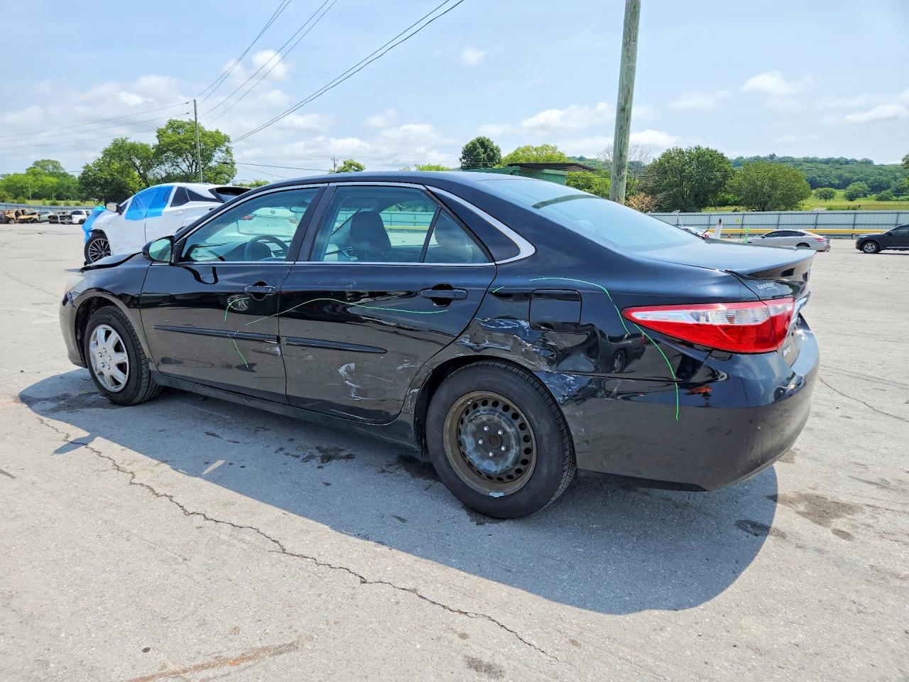 2015 TOYOTA CAMRY LE — снимка 2