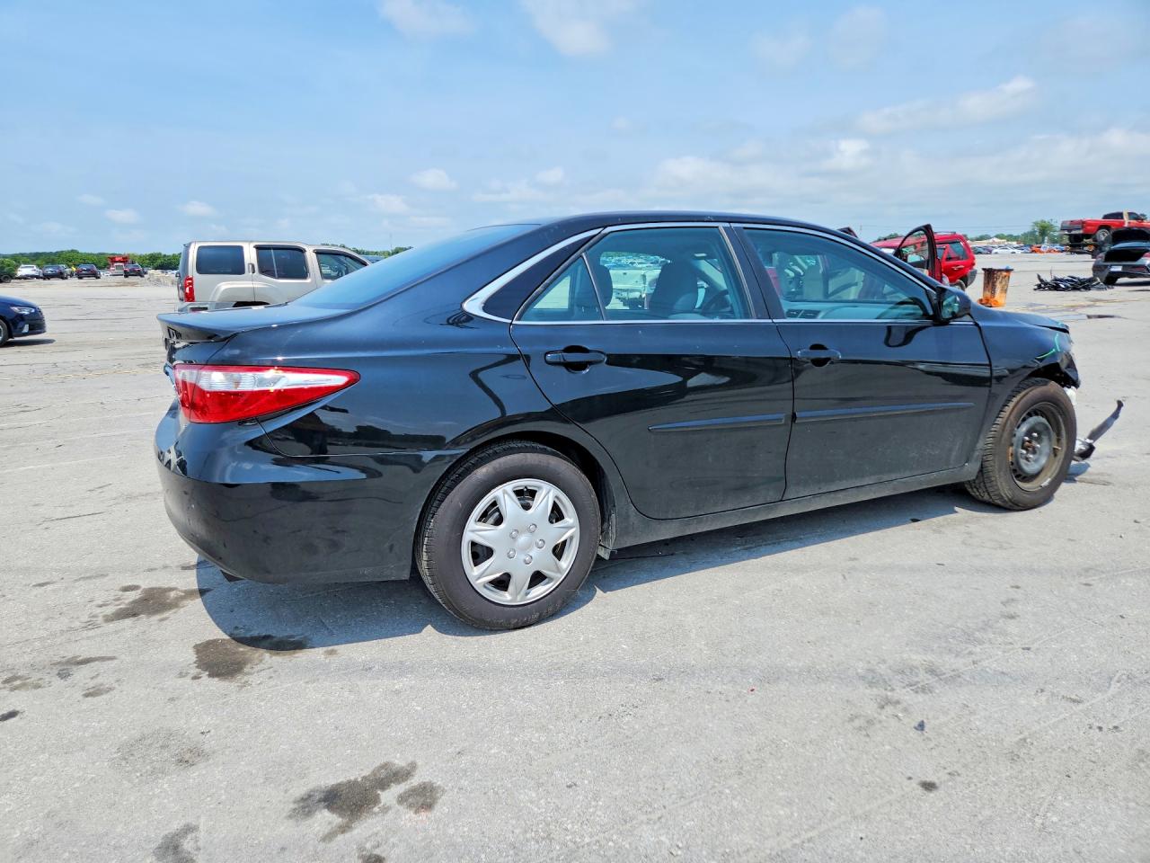2015 TOYOTA CAMRY LE — снимка 3