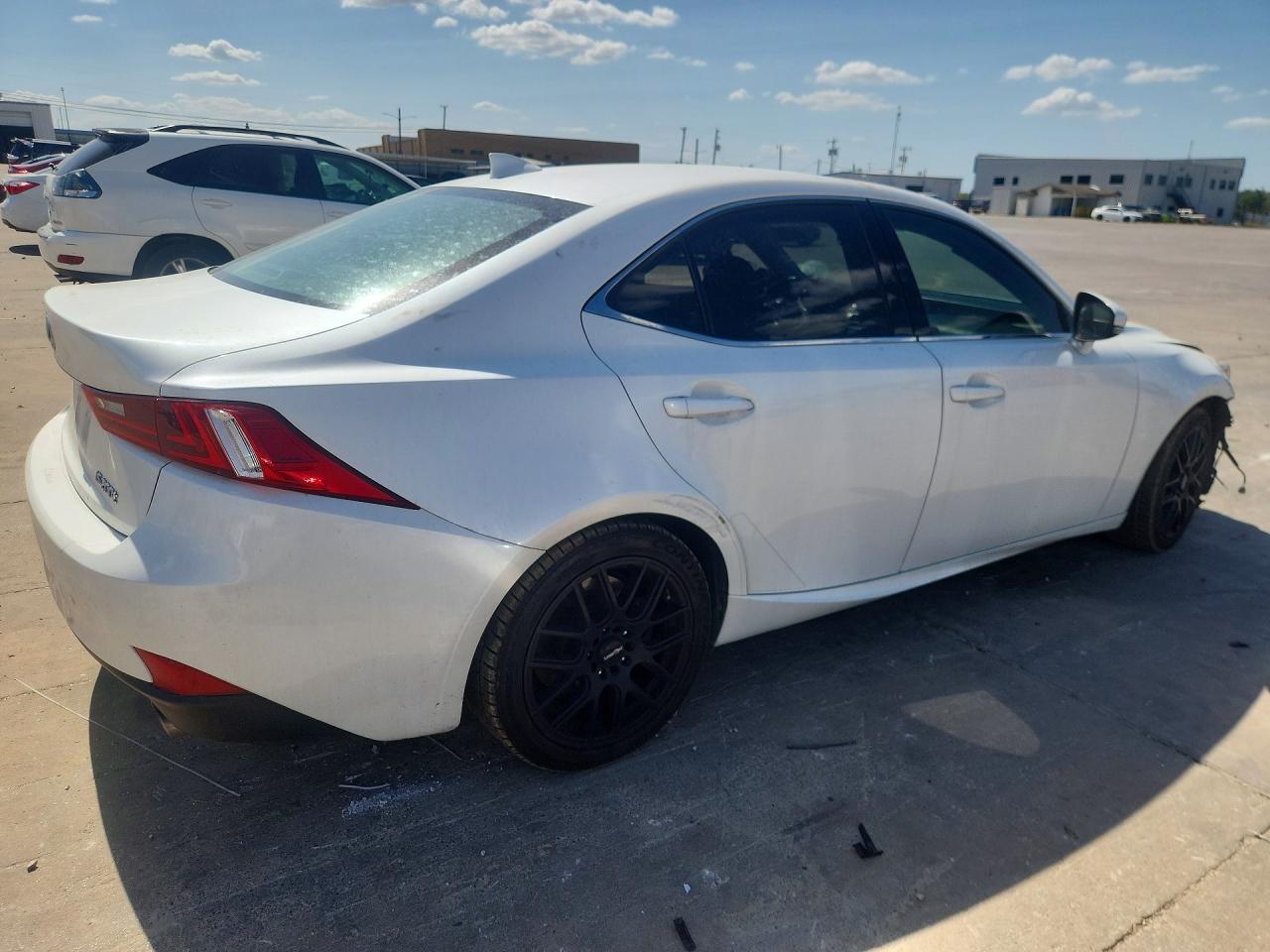 2016 LEXUS IS 200T — снимка 3