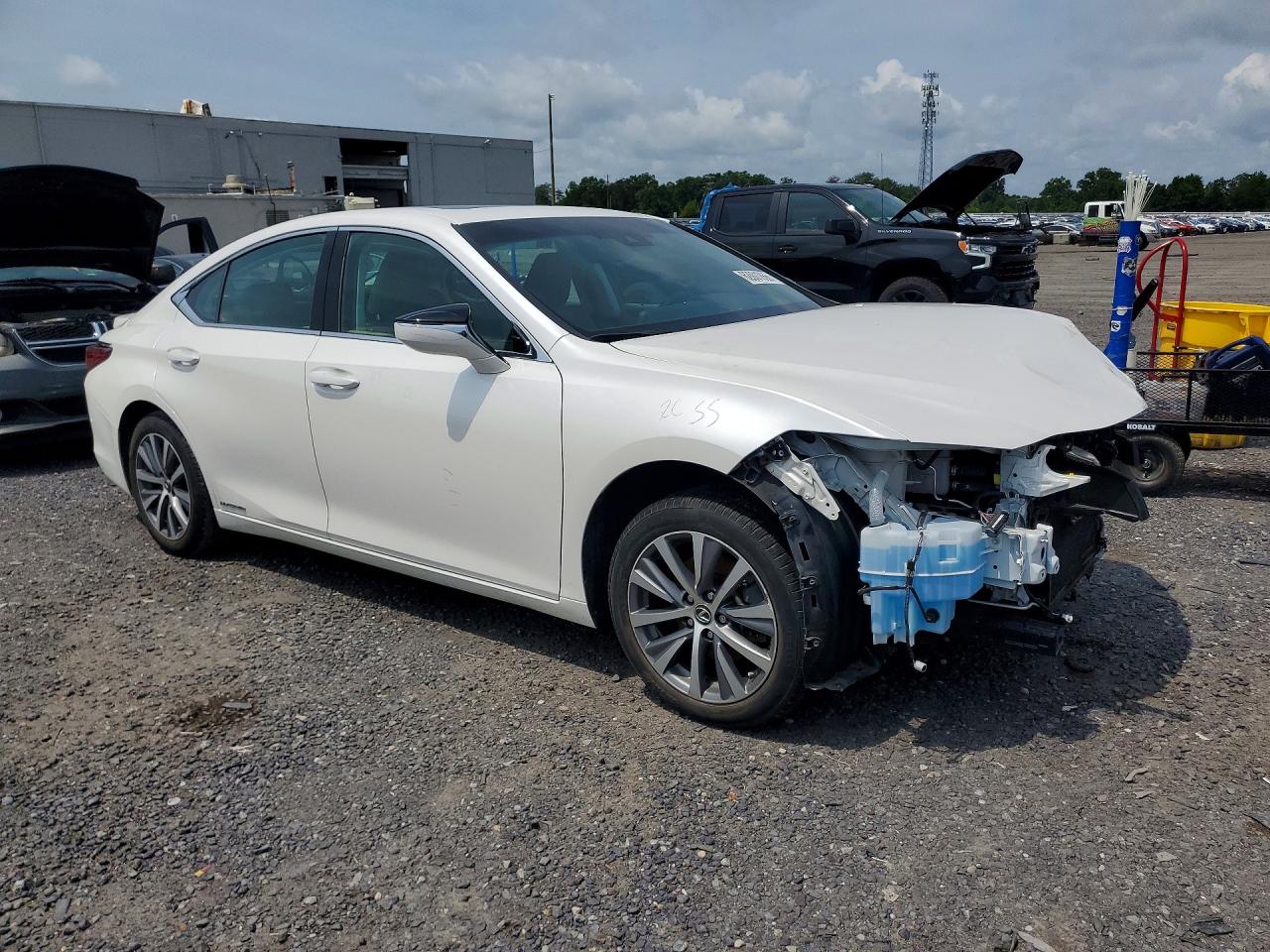 2020 LEXUS ES 300H — снимка 4