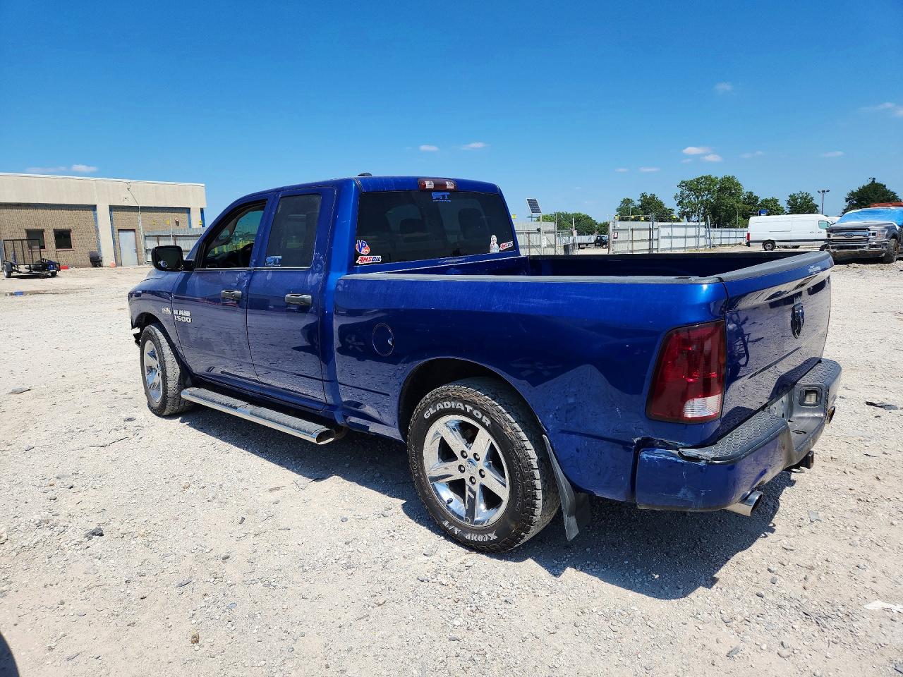 2017 RAM 1500 ST — снимка 2