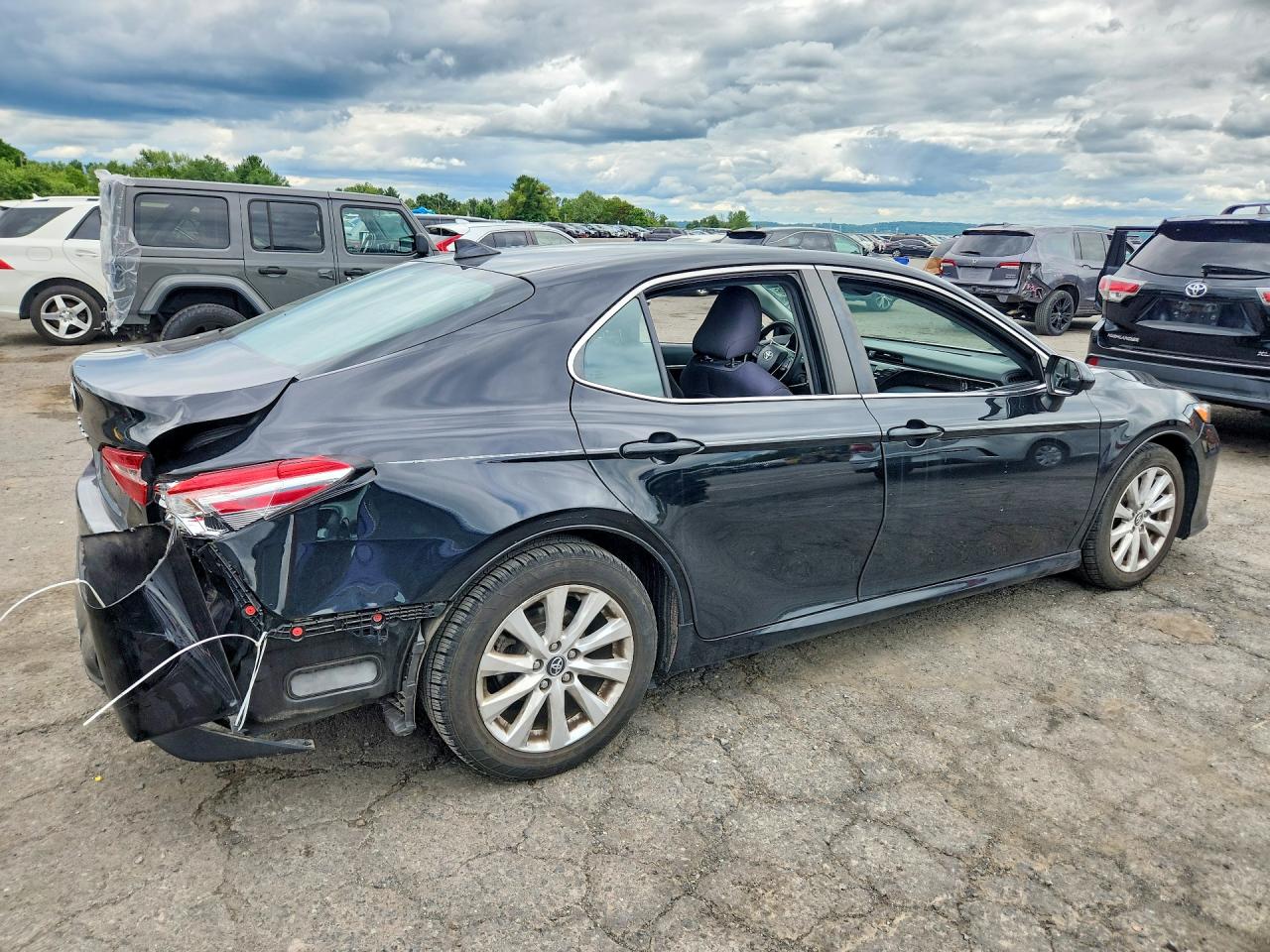 2020 TOYOTA CAMRY LE — снимка 3