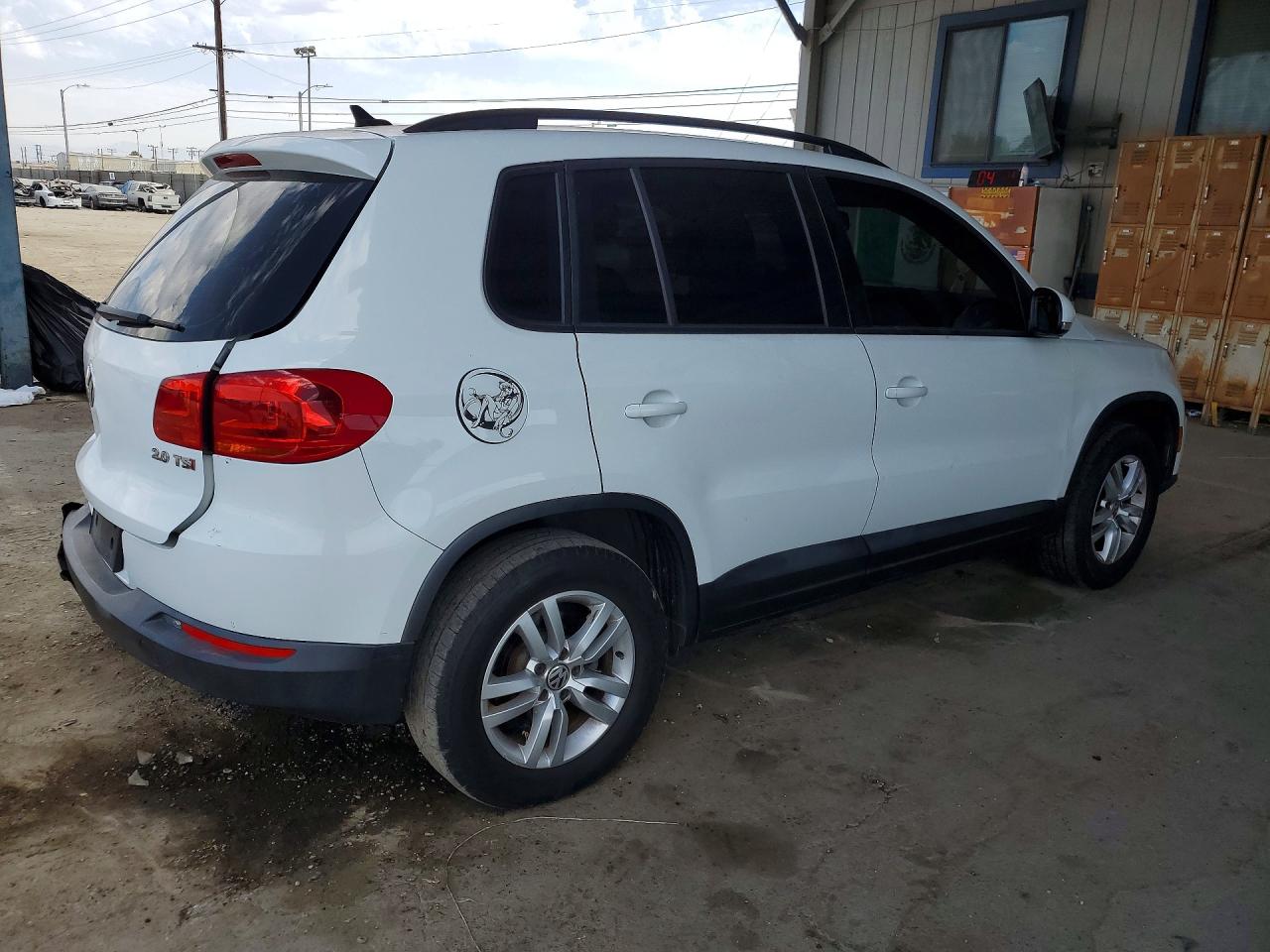 2015 VOLKSWAGEN TIGUAN S — снимка 3