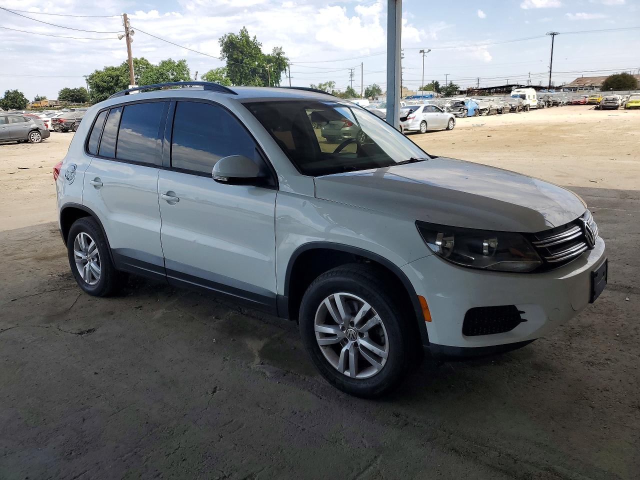 2015 VOLKSWAGEN TIGUAN S — снимка 4